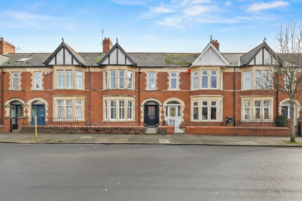 Property photo 1 of 30