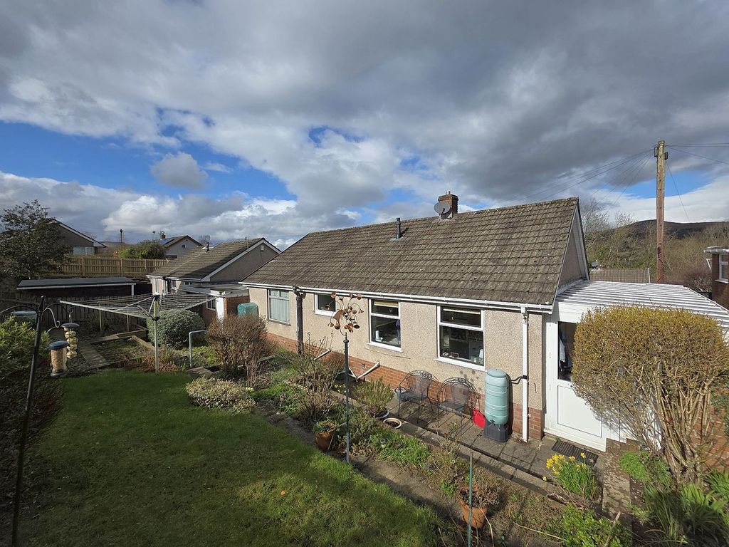 Property photo 3 of 20