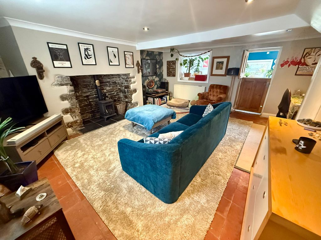 Property photo 3 of 14
