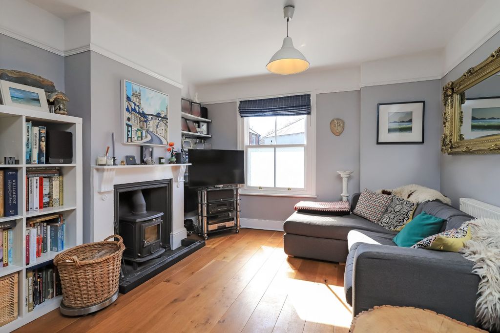 Property photo 2 of 14 Picture No. 32