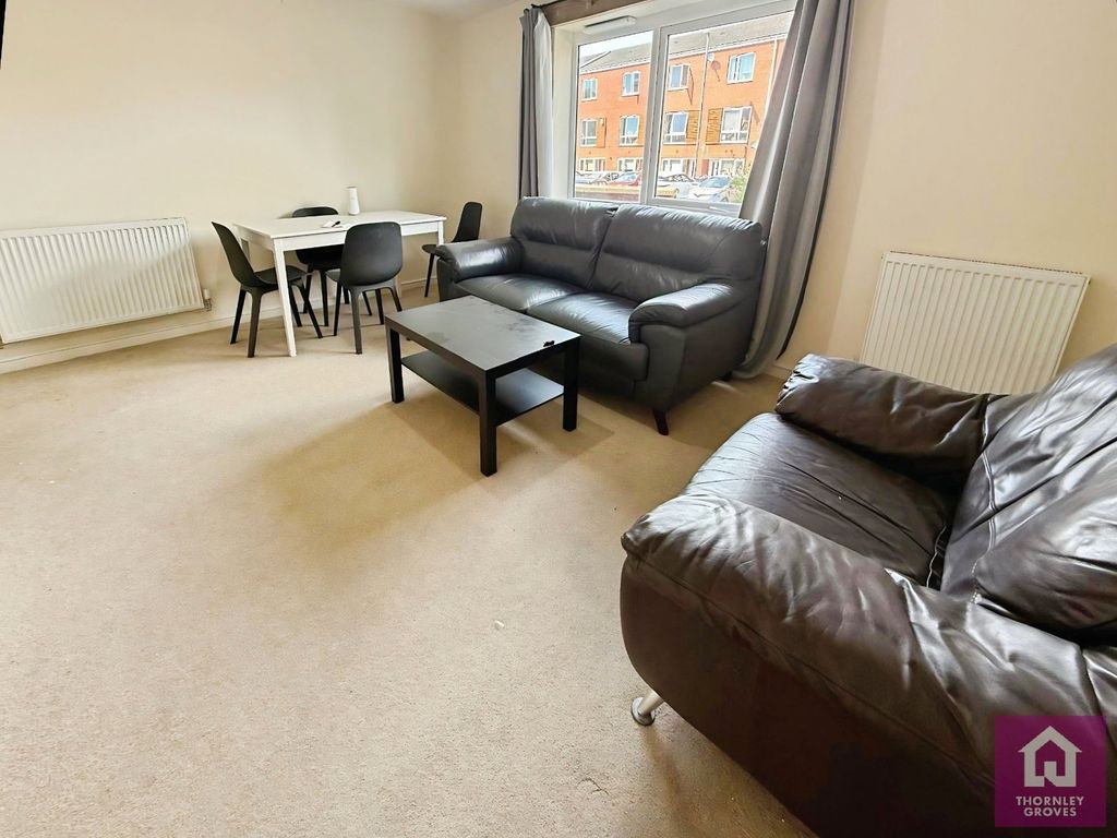 Property photo 2 of 12 Picture No. 13