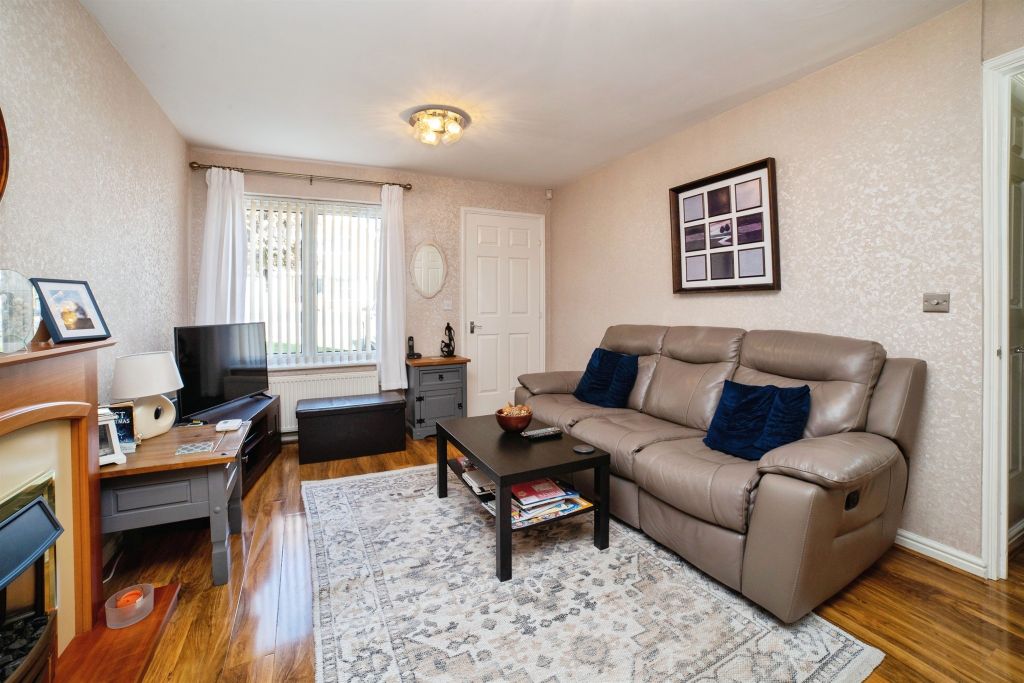 Property photo 3 of 16