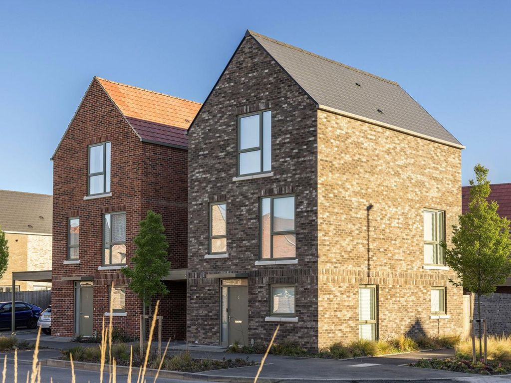 Property photo 1 of 8 The Ellis, Number 66