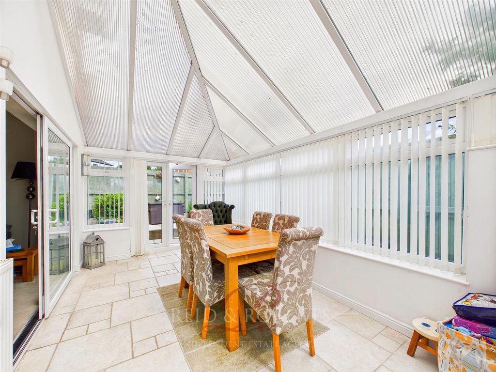 Property photo 2 of 20 Cam05148G0-Pr0031-Still001.Jpg