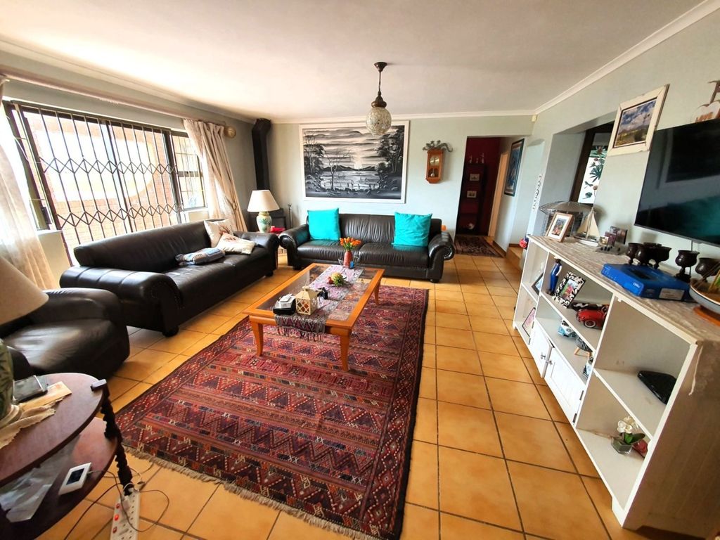 Property photo 2 of 19 Kn1688000