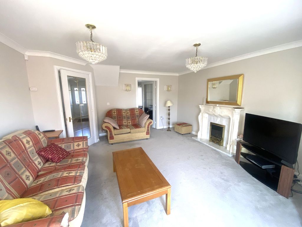 Property photo 2 of 15