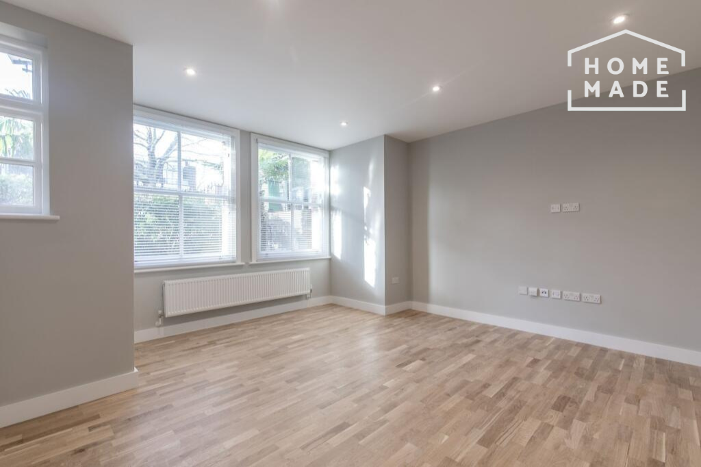 Property photo 2 of 8