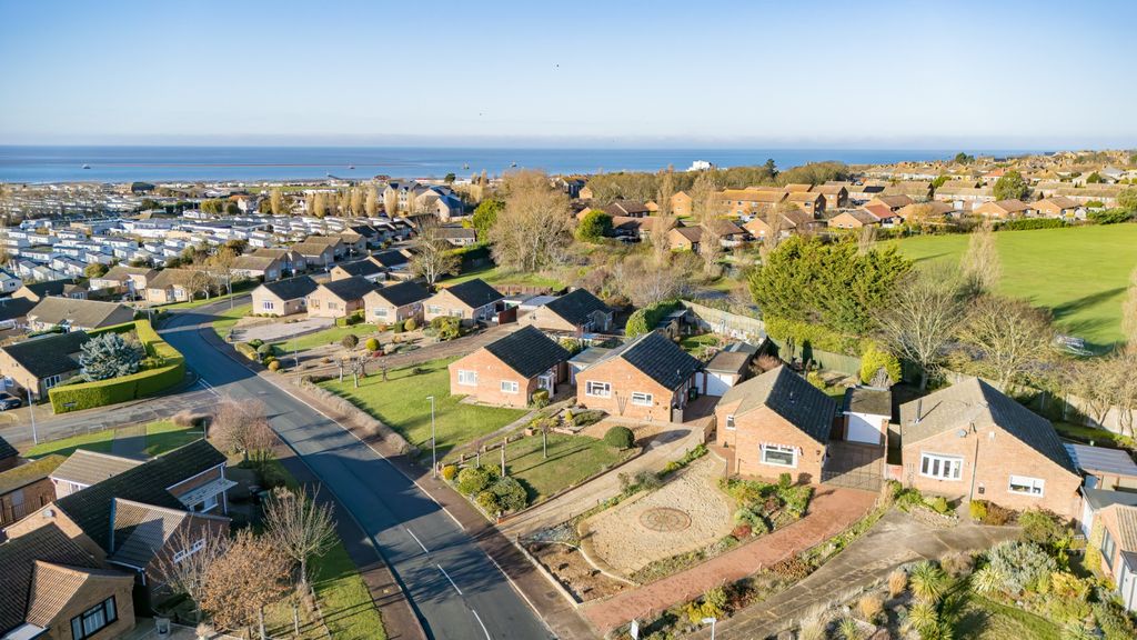 Property photo 2 of 22 3538936