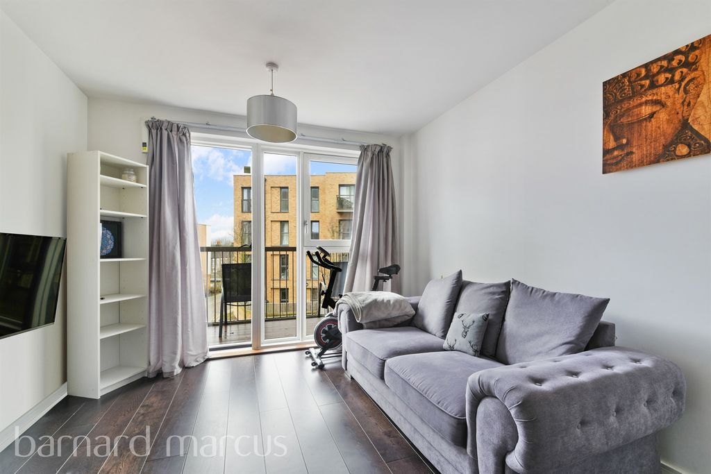 Property photo 1 of 9