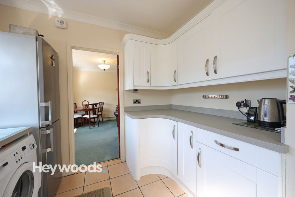Property photo 3 of 25 0F1A8074