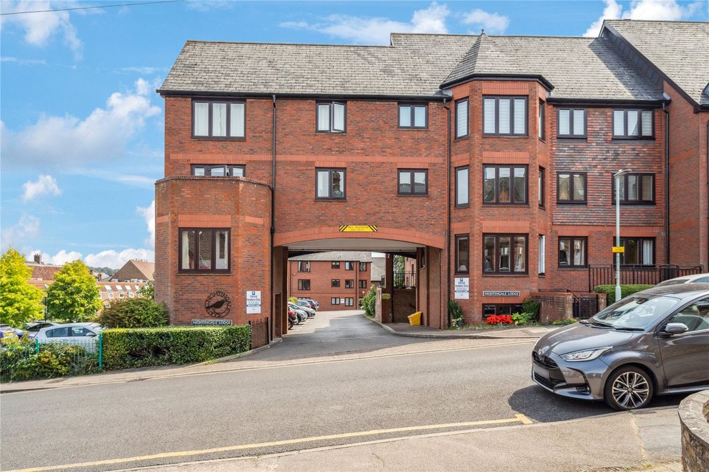 Property photo 1 of 13 Entrance