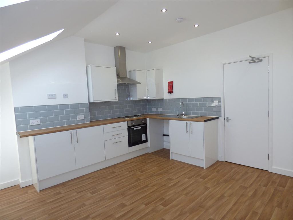 Property photo 2 of 6 Kitchen 1.Jpg