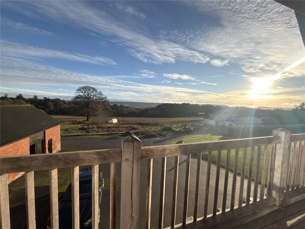 Property photo 3 of 4 Property Views