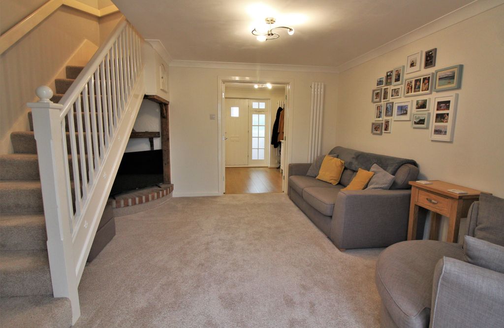 Property photo 2 of 14