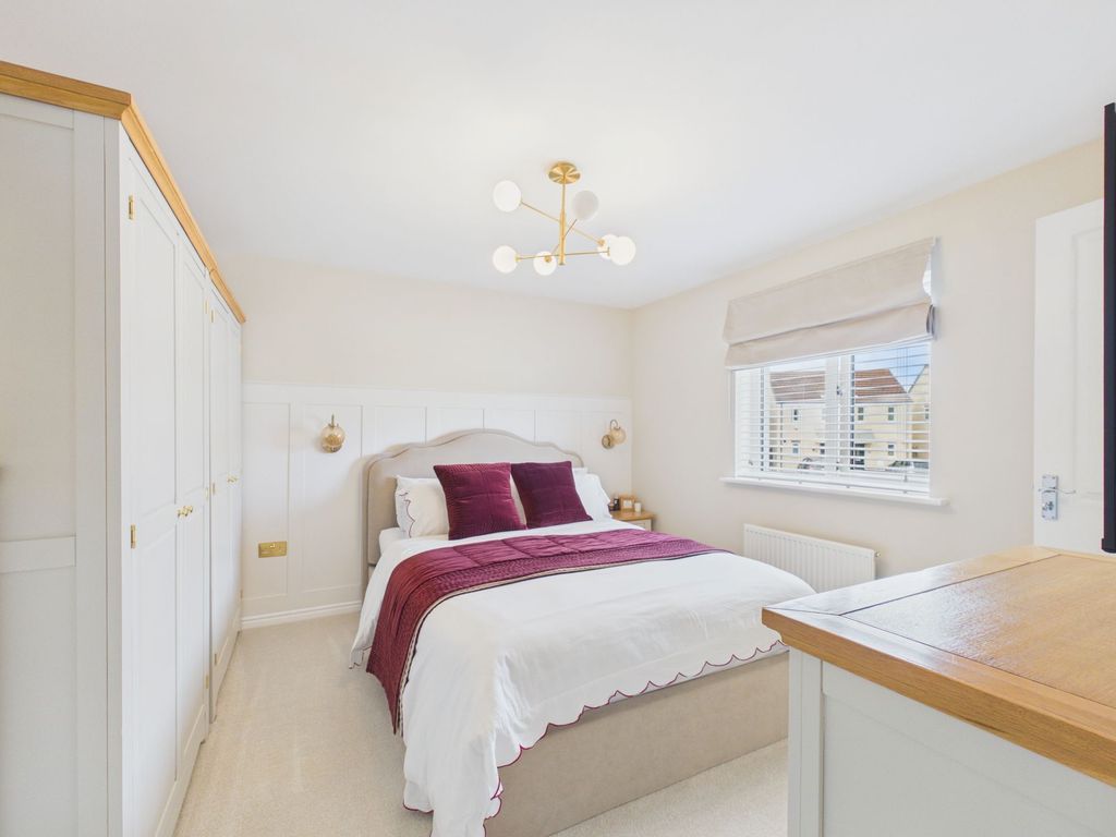Property photo 3 of 33