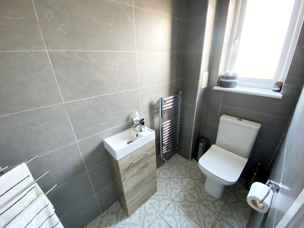 Additional image 5 of 3 bed detached house for saleDalwhamie Street, Kinross KY13