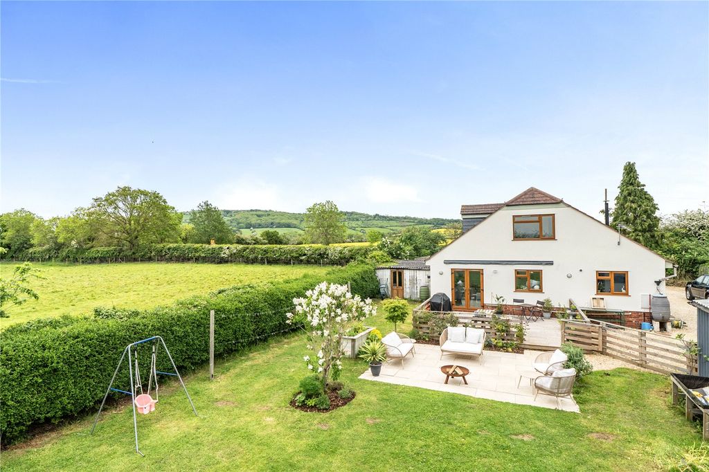 Property photo 2 of 34 Picture No. 62