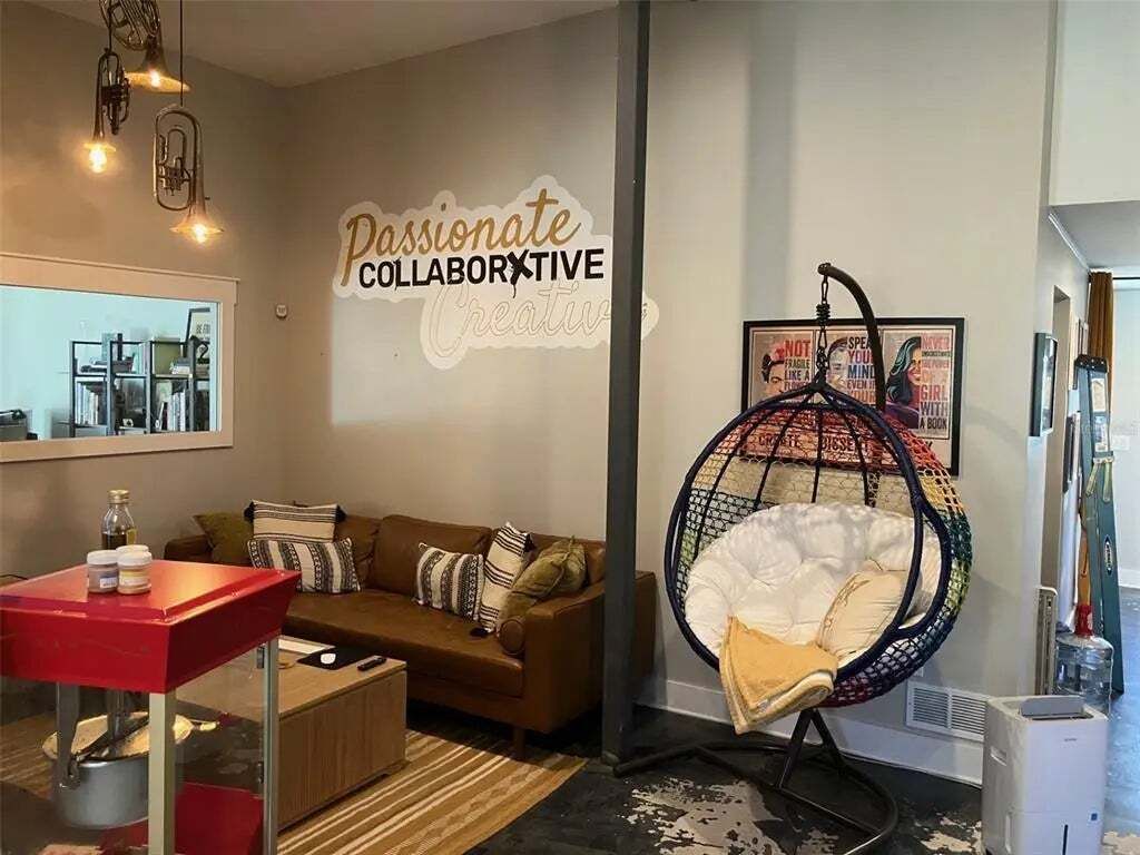 Property photo 2 of 9 <Alttext/>