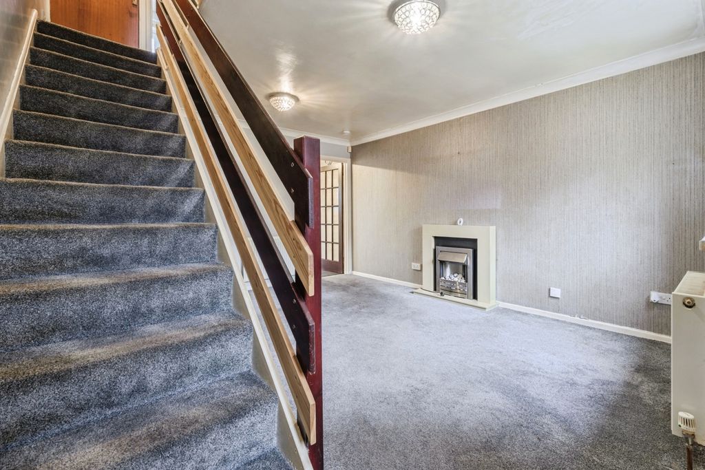 Property photo 3 of 16 Pbox-Img.Jpg