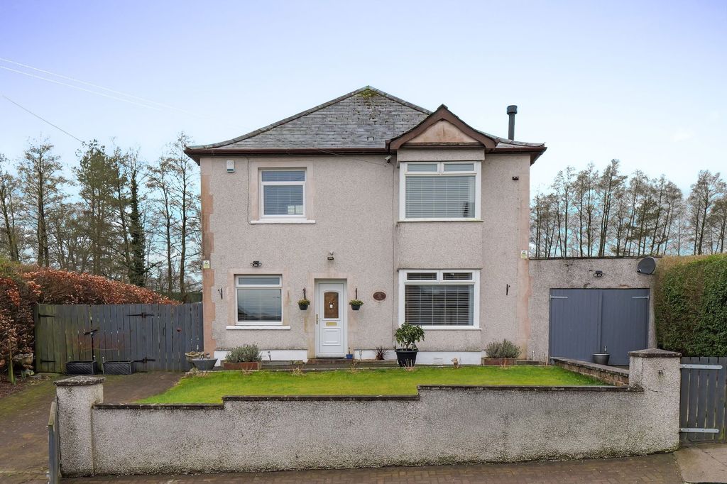 Property photo 1 of 27