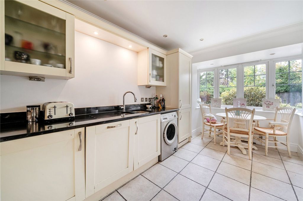 Property photo 2 of 17 Picture No. 08
