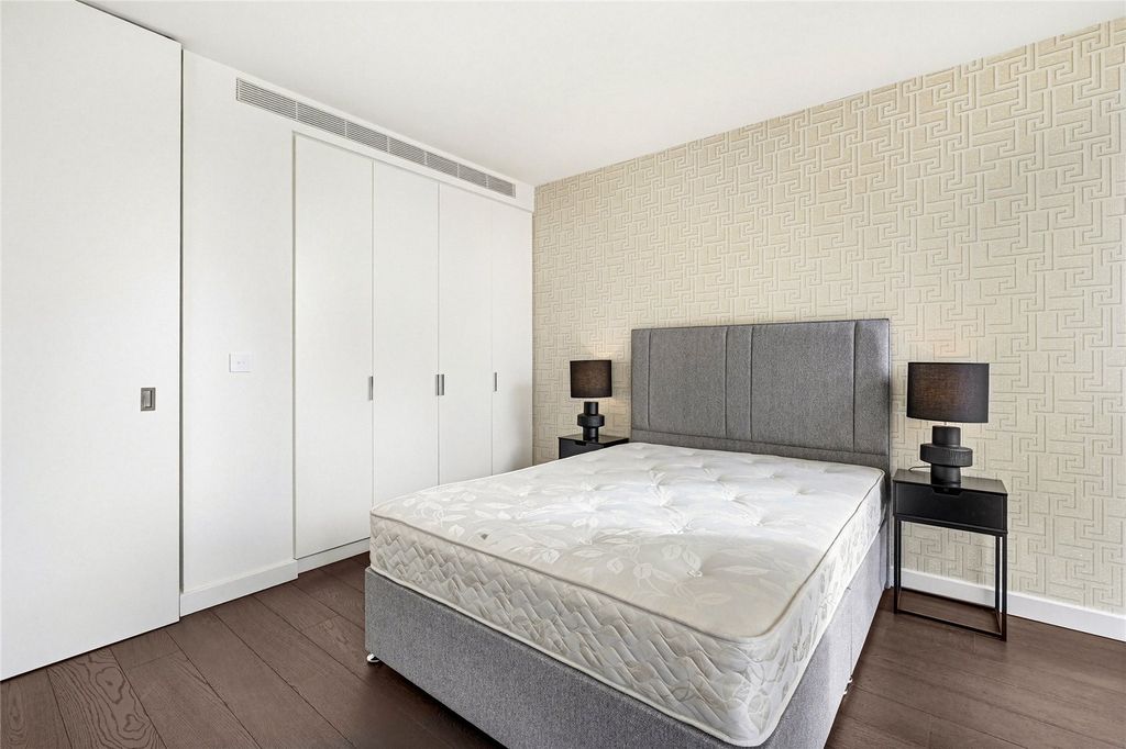 Property photo 3 of 14 Picture No. 16