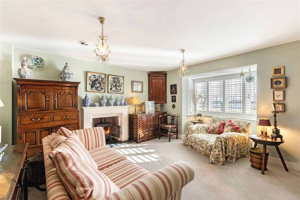 Property photo 2 of 13 Drawing Room