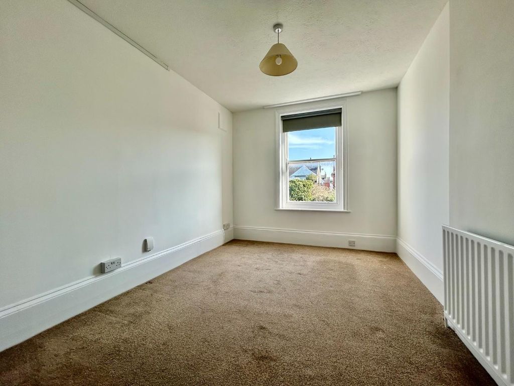 Property photo 3 of 8 Bedroom 2.Jpeg