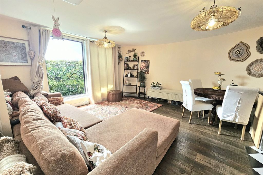 Property photo 2 of 11 Picture No. 09