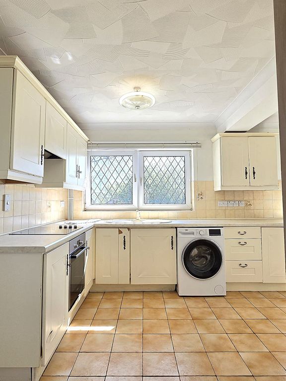 Property photo 3 of 23
