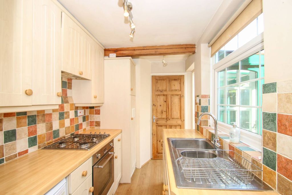 Property photo 3 of 8