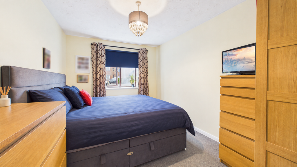 Property photo 3 of 6 98 Poets Ch5