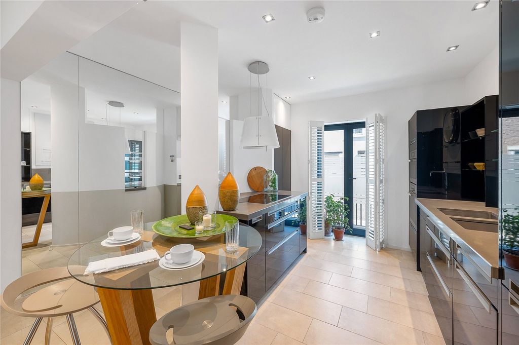 Property photo 1 of 14 Kitchen