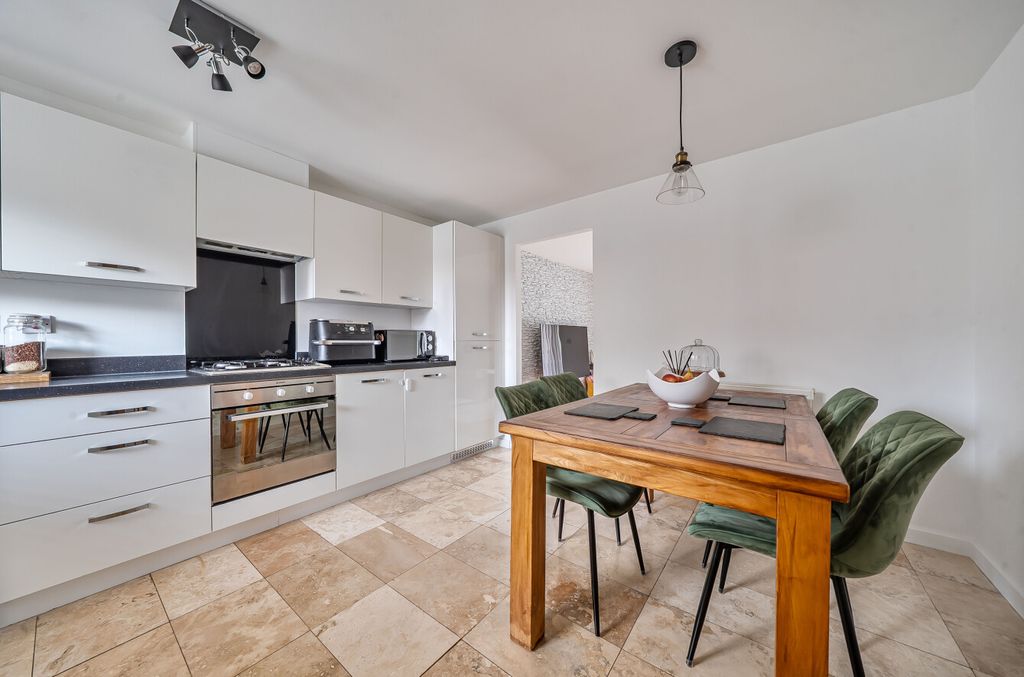 Property photo 2 of 22 1397723-13-6964Fe45E5380