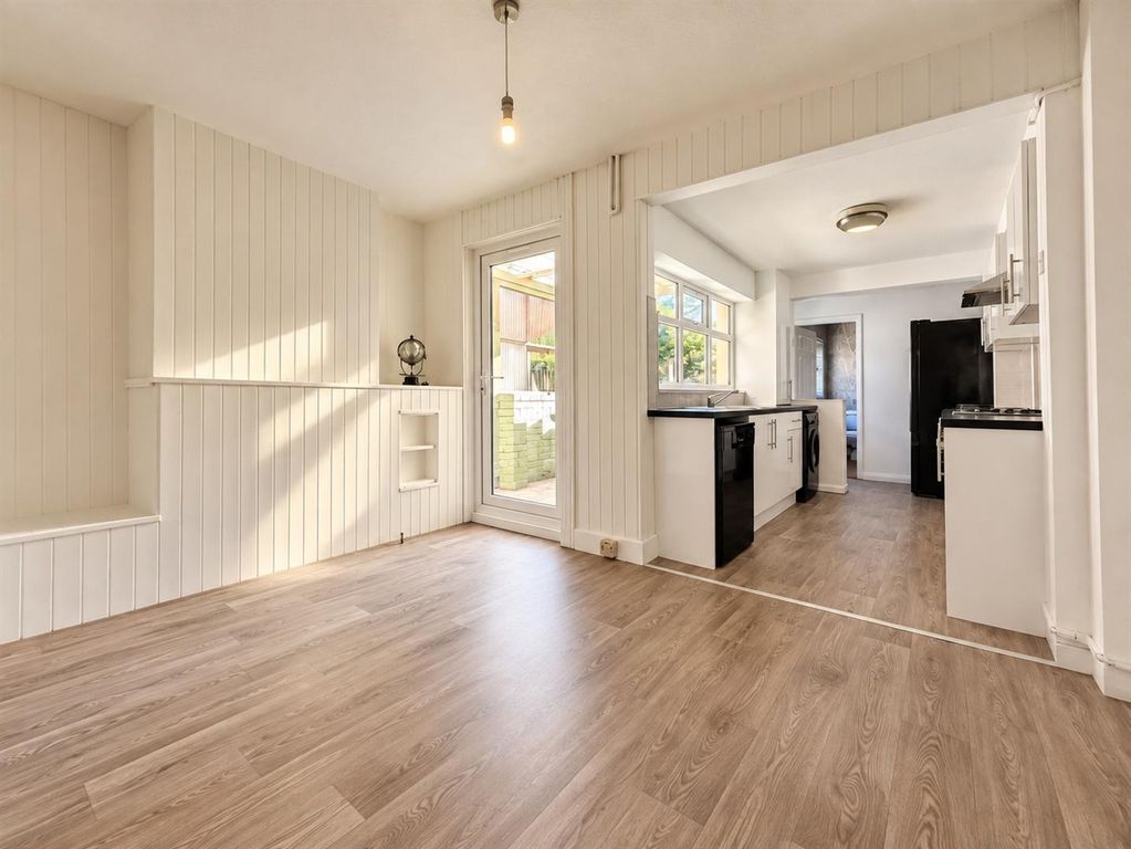 Property photo 2 of 10 Kitchen Diner.Jpg