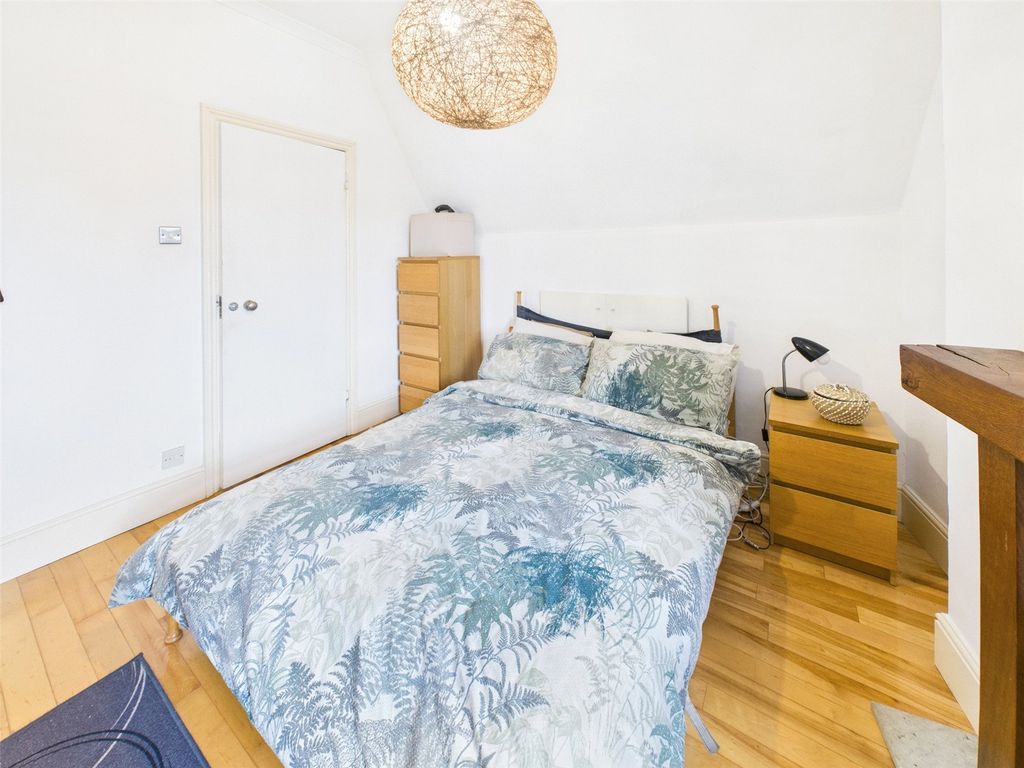 Property photo 2 of 7 Picture No. 16