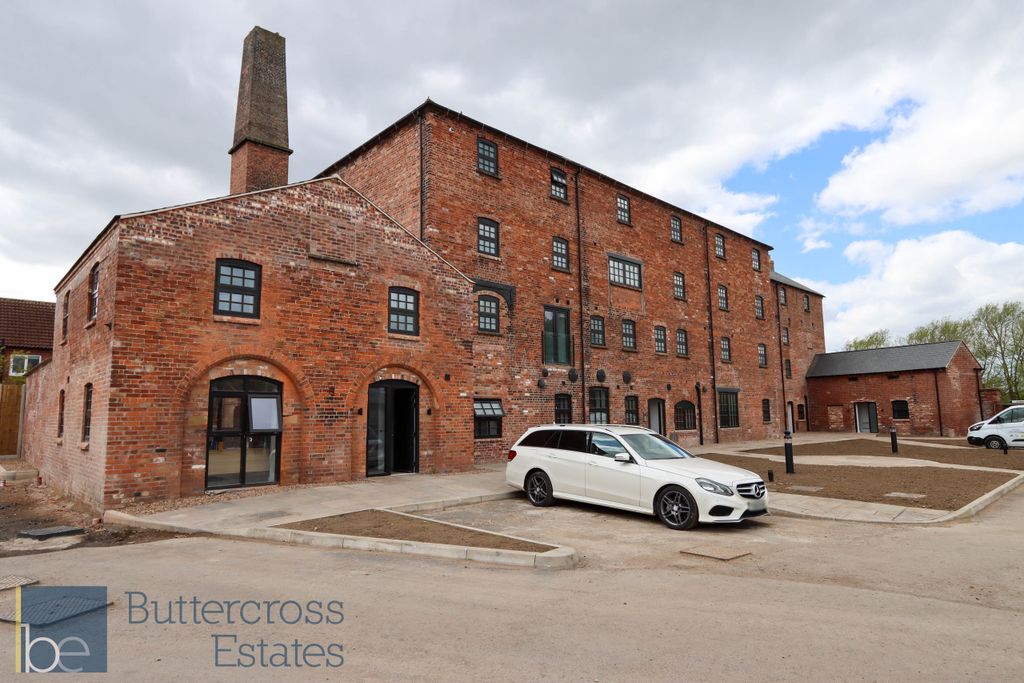 Property photo 1 of 12 The Old Mill