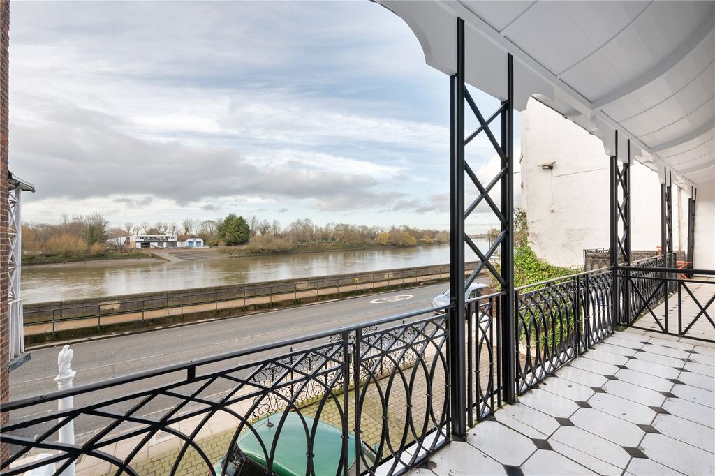 Property photo 2 of 21 Picture No. 22