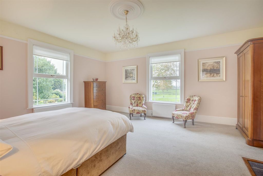 Additional image 22 of 6 bed detached house for saleThe Ride, Totternhoe, Bedfordshire LU6