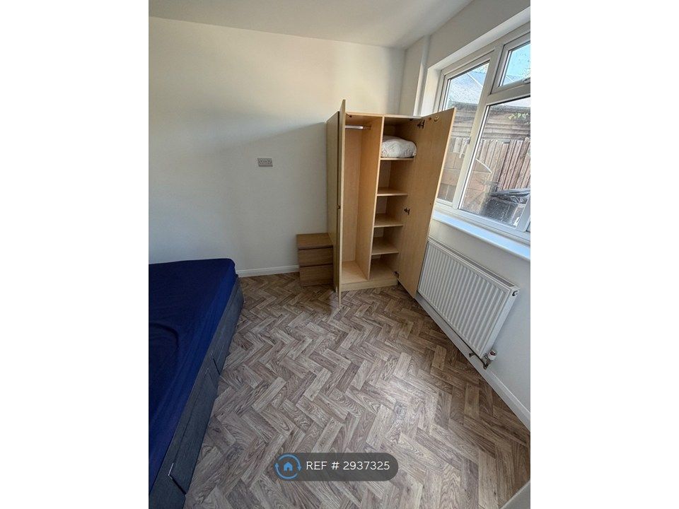 Property photo 3 of 4