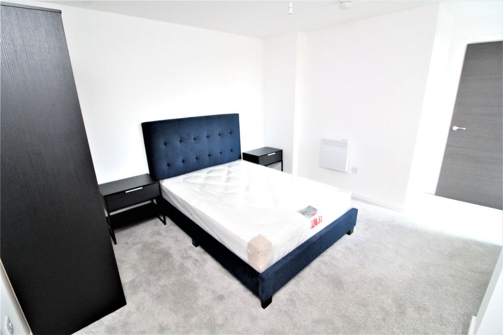 Property photo 3 of 12 Bedroom