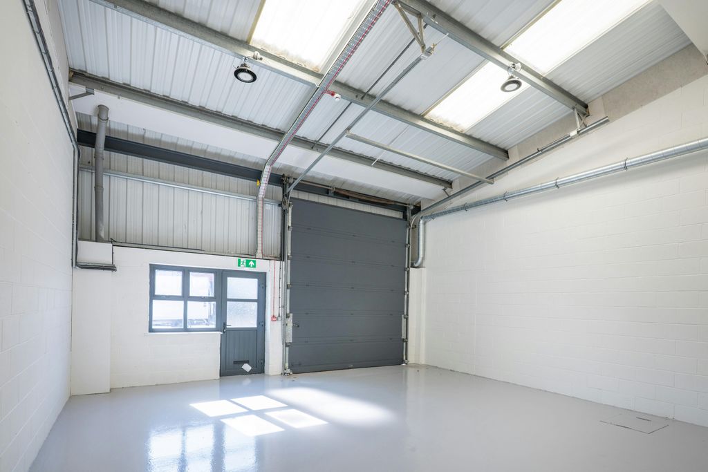 Property photo 3 of 4 Unit_7_York_North_0004.Jpg