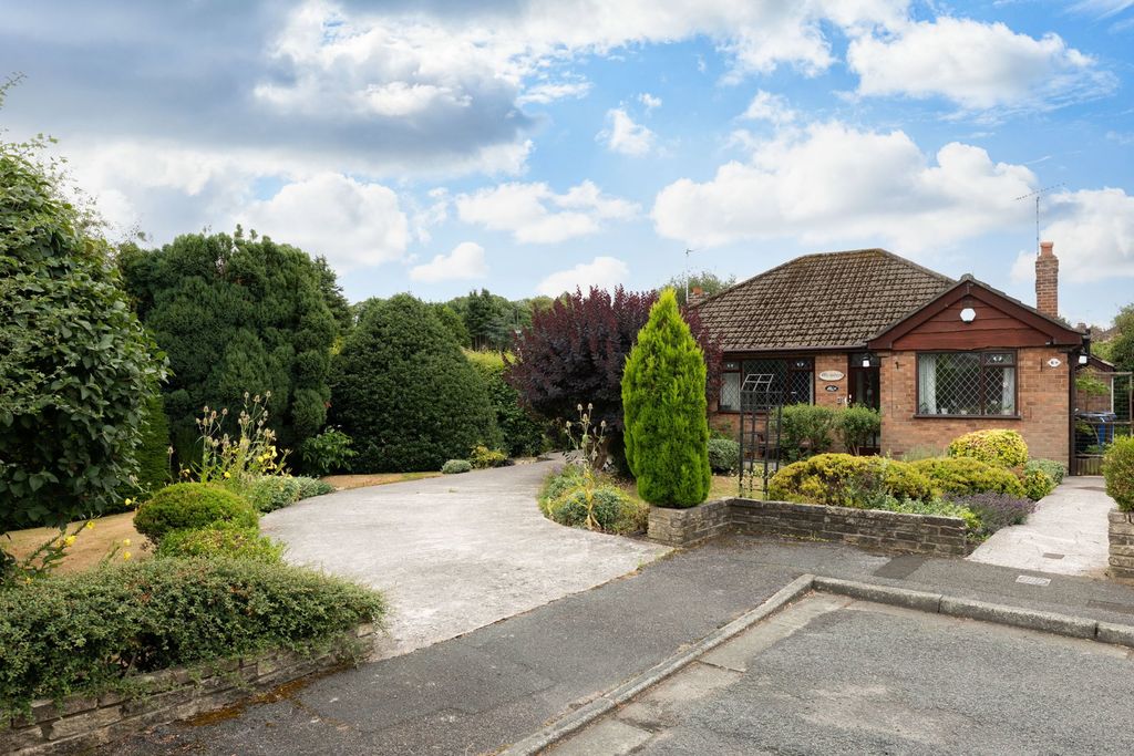 Property photo 1 of 27