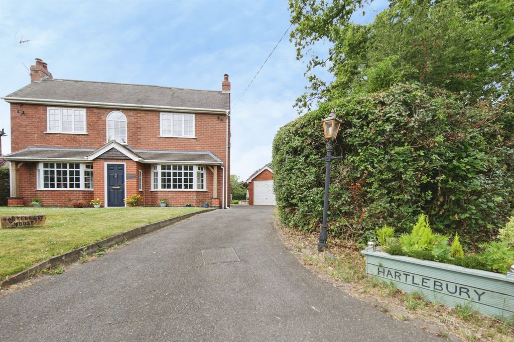 Property photo 1 of 30