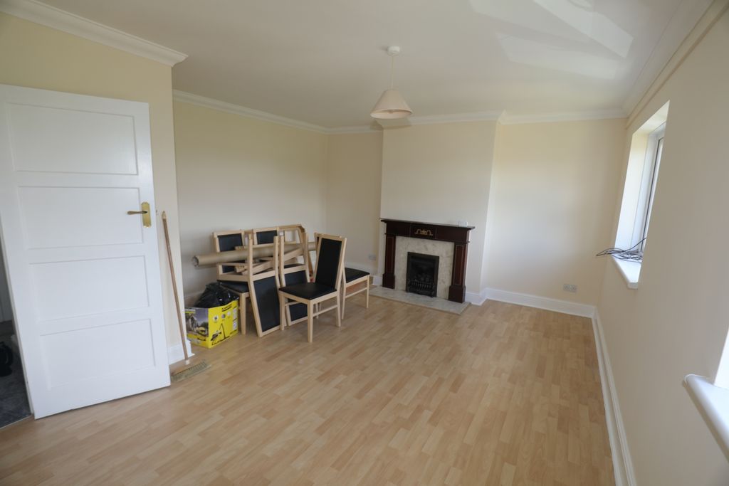 Property photo 2 of 8 8E0A9235