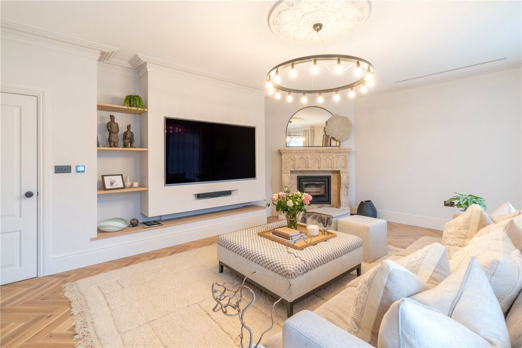 Additional image 10 of 6 bed detached house for saleAlderton Hill, Loughton, Essex IG10