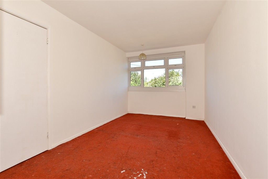 Property photo 3 of 7 Bedroom