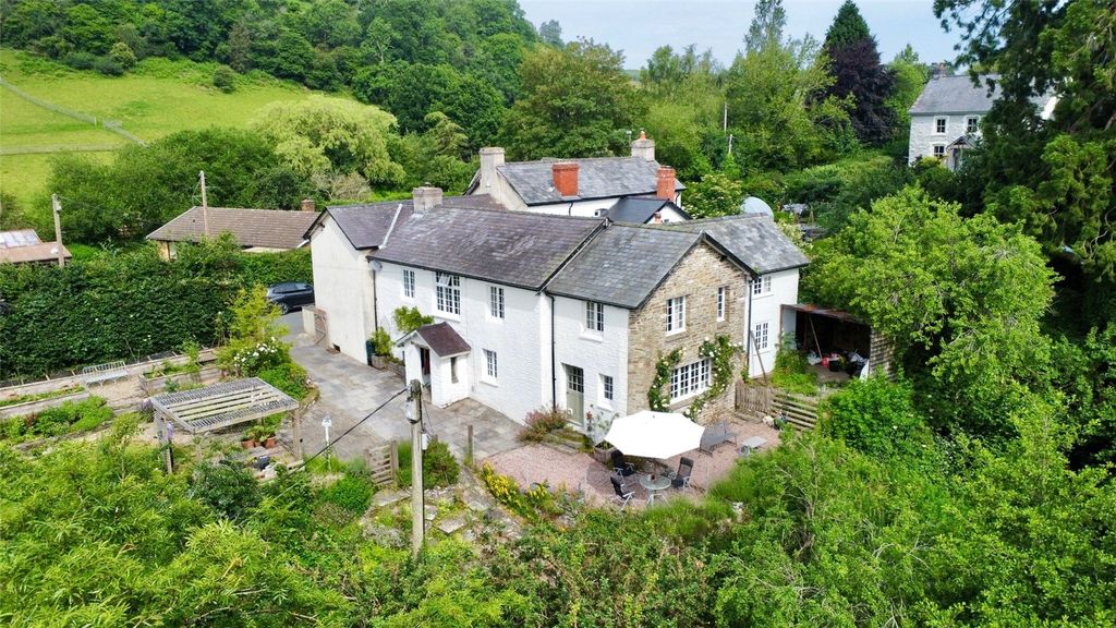 Property photo 1 of 31 Picture No. 06