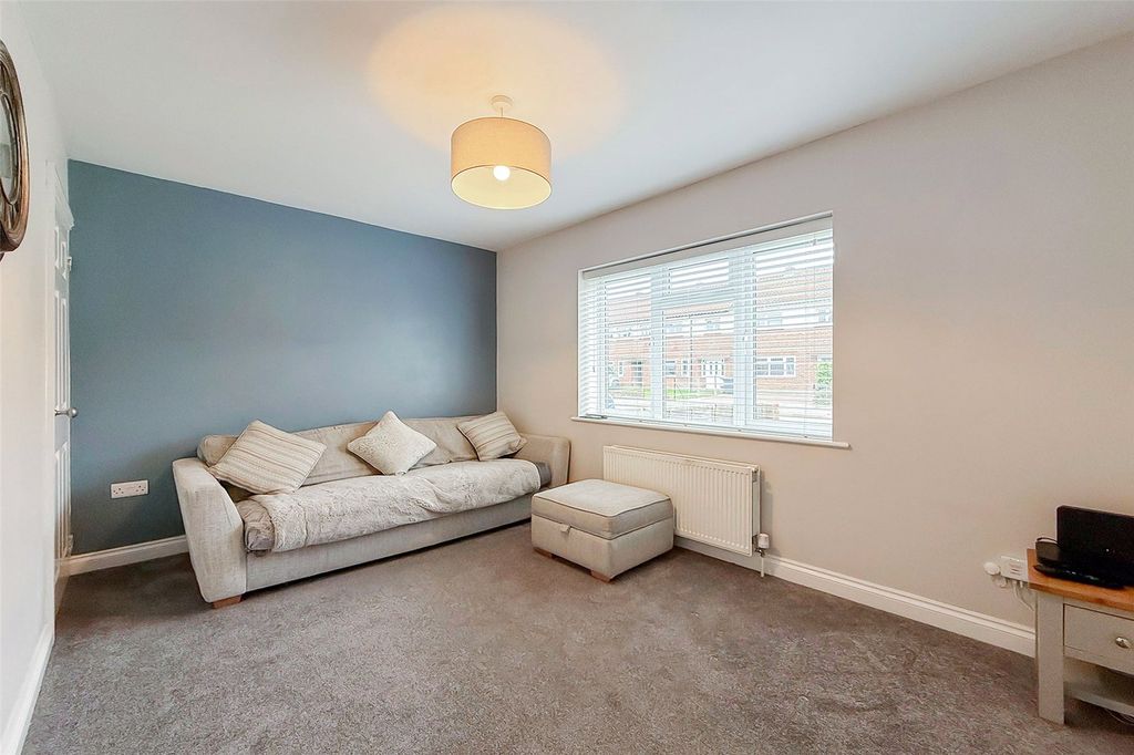 Property photo 3 of 18 Picture No. 19