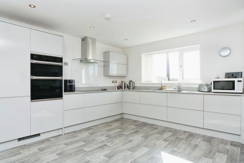 Property photo 3 of 15 Photography